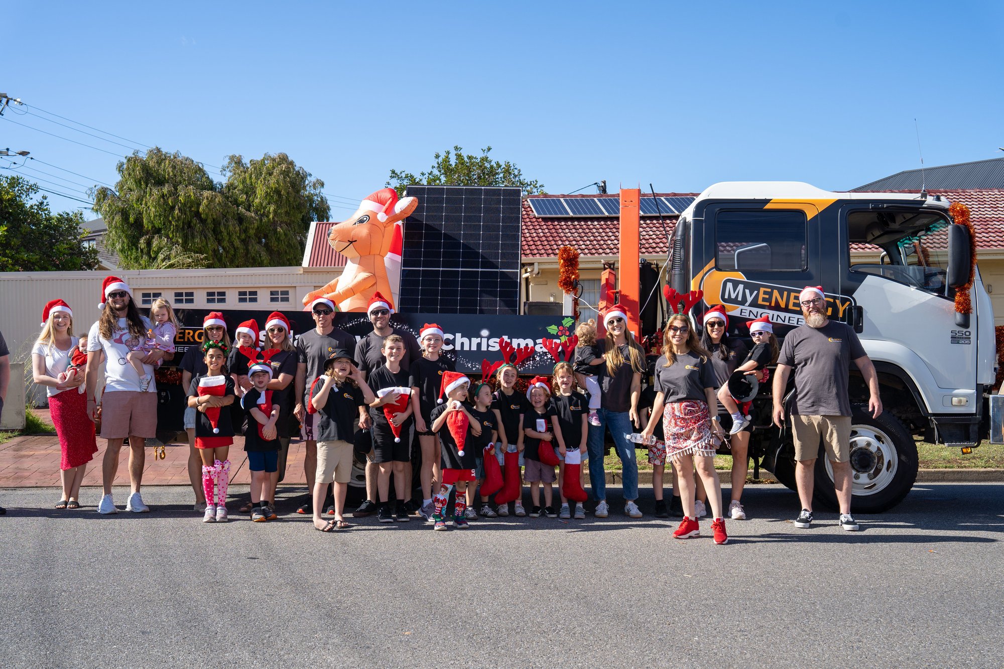 2025-city-of-onkaparinga-christmas-pageant_My energy