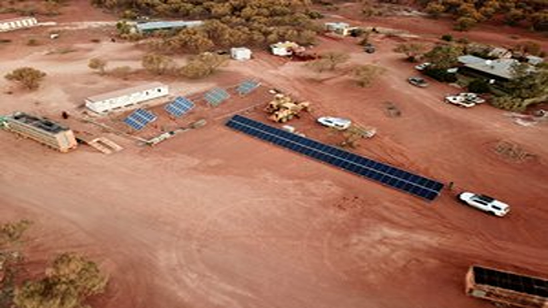  Off-grid Solar Panel Array