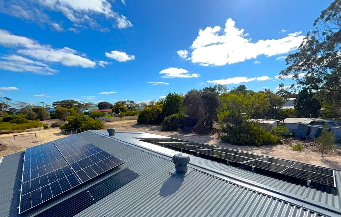 solar panels off-grid power system