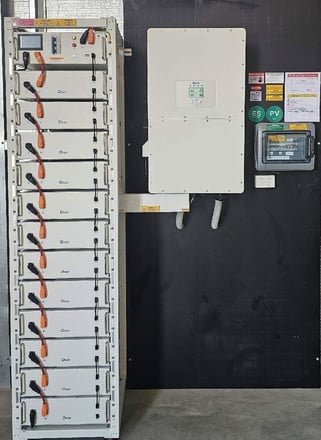 industrial off grid solar featuring deye inverters and batteries
