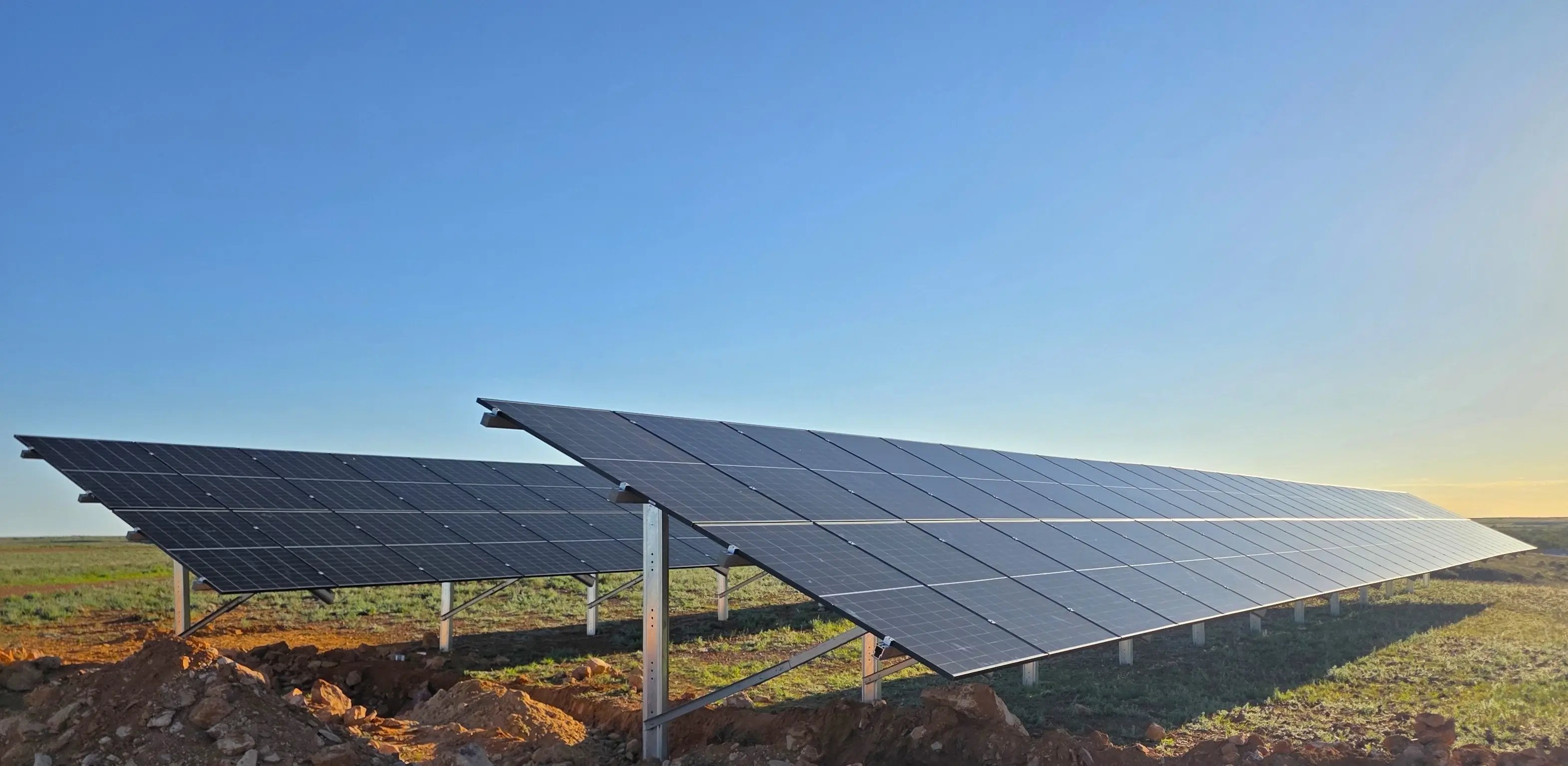 murnpeowie ground mounted solar panel array