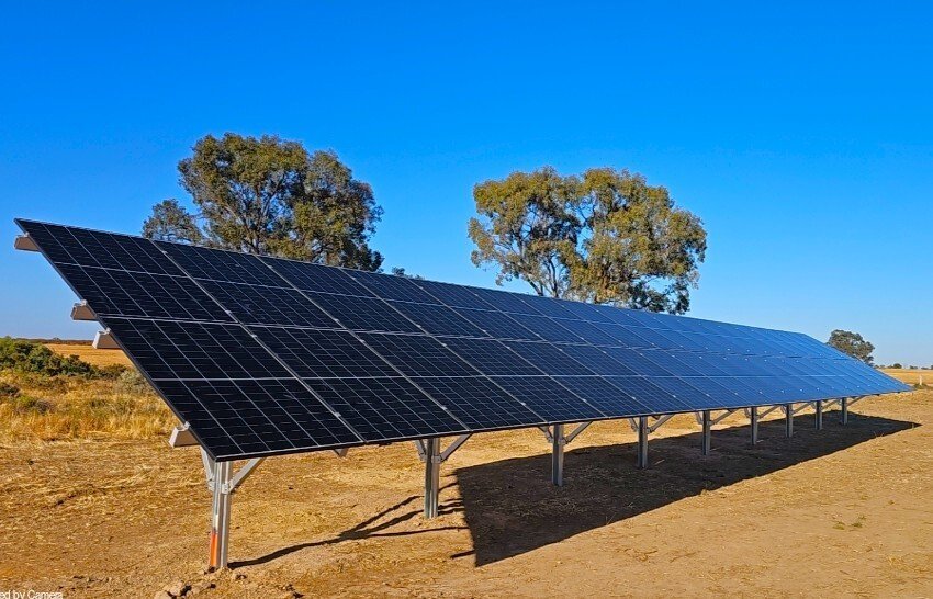 cropped lighteend ground mount panels