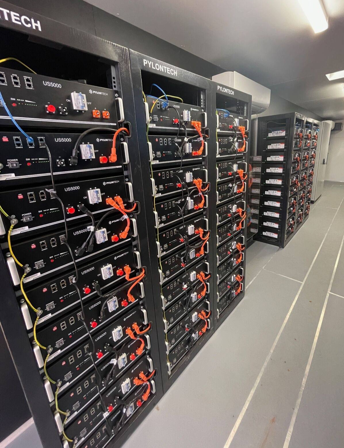 The Federal Battery Rebate Includes Off-grid Batteries for Commercial Properties