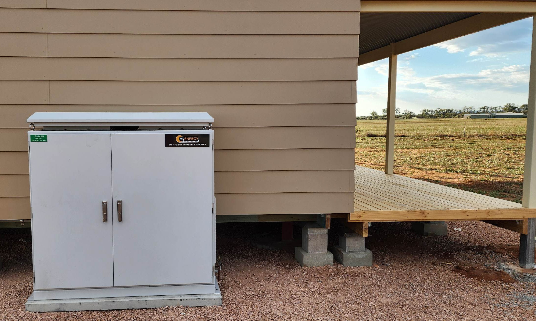 Off-grid Power System Housed Within a Vermin-proof and Weather-resistant Cabinet